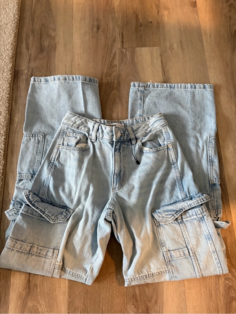 Garage Baggy Wide Leg Jeans Light Wash Blue 23/00/31 Inseam